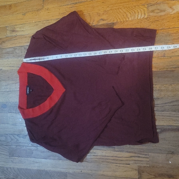 Express Sweater - Picture 3 of 7